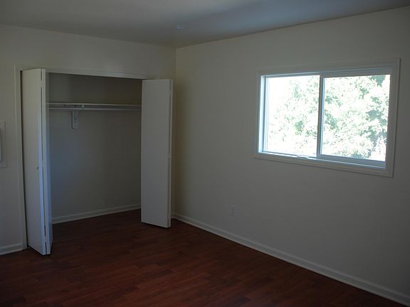 5th image of 4040 Verdant St