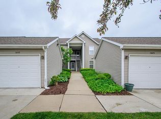 1639 Weatherstone Dr, Ann Arbor, MI 48108