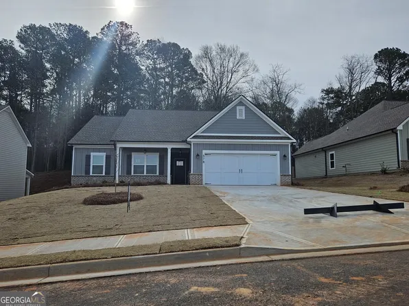 578 Calgary Downs Dr, Winder, GA 30680