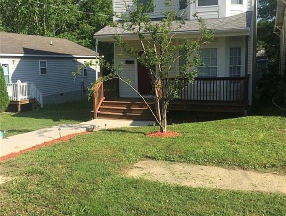 4th image of 1606 National St