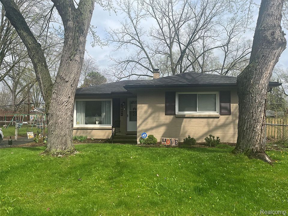 1st image of 20934 Poinciana St