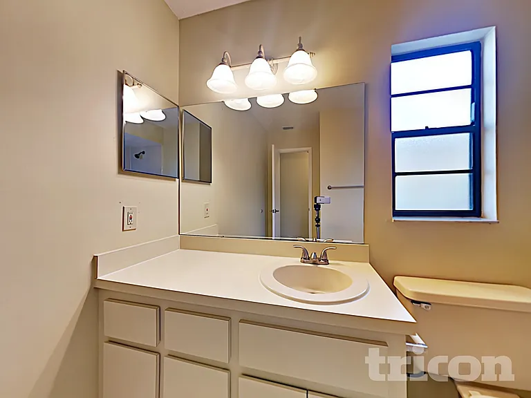 610 Oakmoss Dr — Photo 15