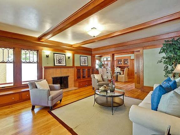 3rd image of 460 Homer Ave