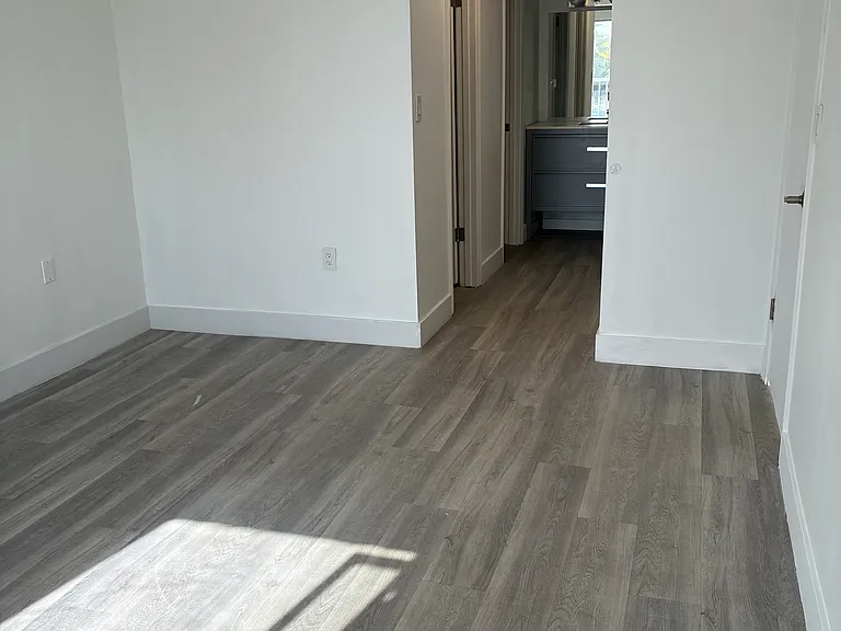 17051 NE 35th Ave #207 — Photo 10