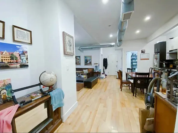 509 Dean Street image 1 of 13