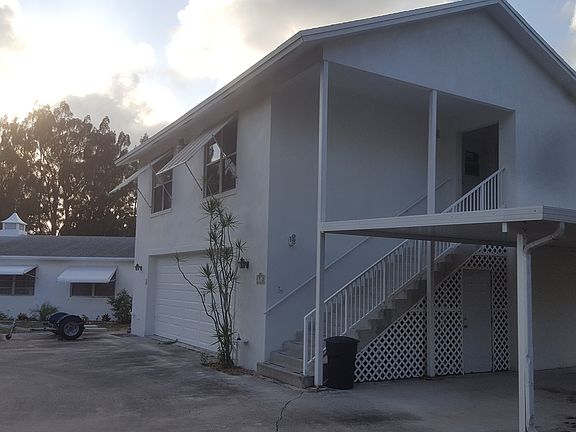 4th image of 2923 Saranac Ave #&