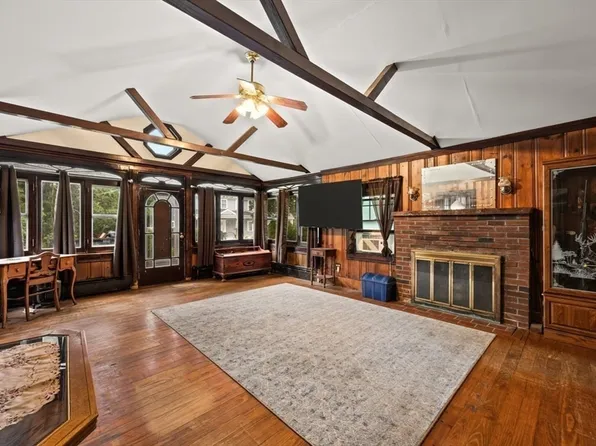 243 Bartlett Rd, Plymouth, MA 02360