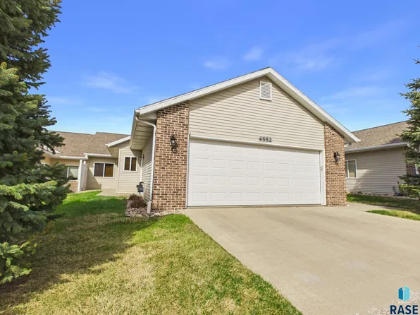 4552 E 49th St, Sioux Falls, SD 57110