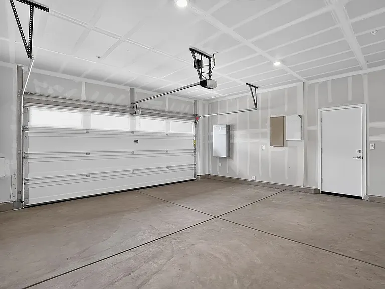 2774 Horseshoe Cir — Photo 12