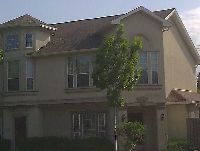 University Heights Outside Photo 2
