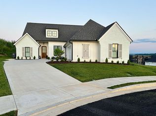 9318 Chimney Top Ln, Knoxville, TN 37922