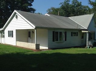 1462 Raystown Rd, Everett, PA 15537