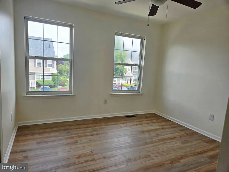 5701 Essex Ln — Photo 30