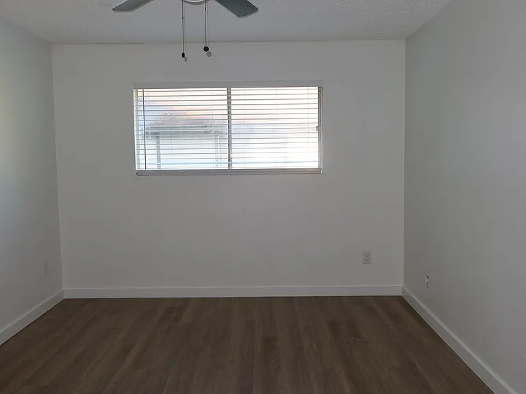 9607 Aberdeen Way #B — Photo 15