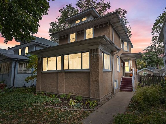 2nd image of 722 S Harvey Ave