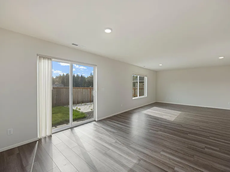 9214 Candytuft Dr SE — Photo 13