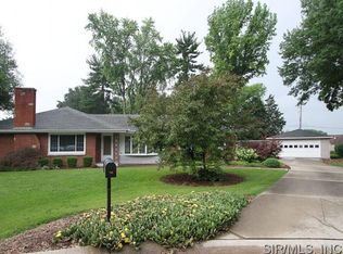 718 Charlotte Ave, Columbia, IL 62236
