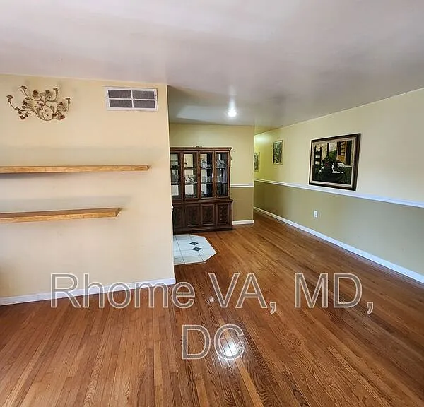 9473 Fairfax Blvd #301 — Photo 2