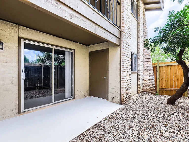 2706 Windswept Cv #A — Photo 9