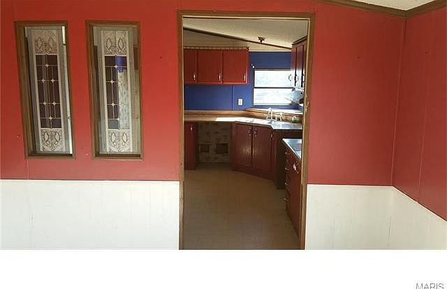 2nd image of 1327 Mitchell Rd