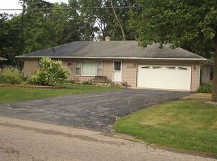 11105 2nd St, Roscoe, IL 61073