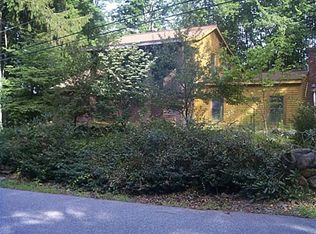 37 Wiggin Rd, Bedford, NH 03110