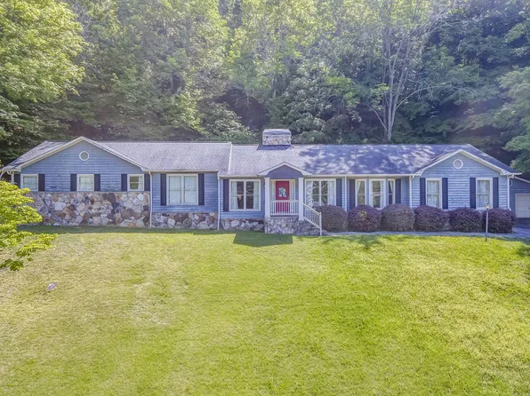 308 N Tibbs Rd, Dalton, GA 30720