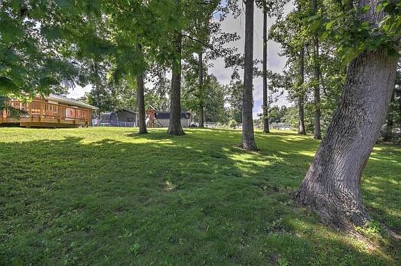 5th image of 411 Greenland Ln