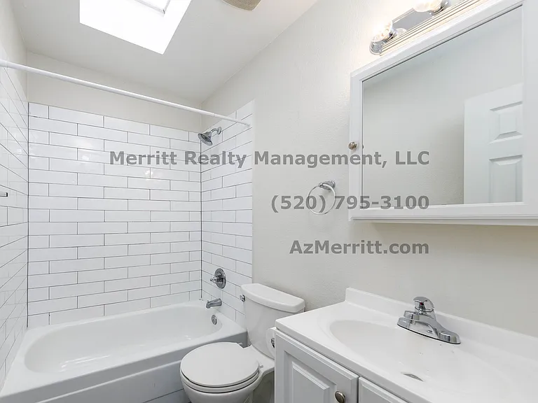 50 W King Rd #15 — Photo 16