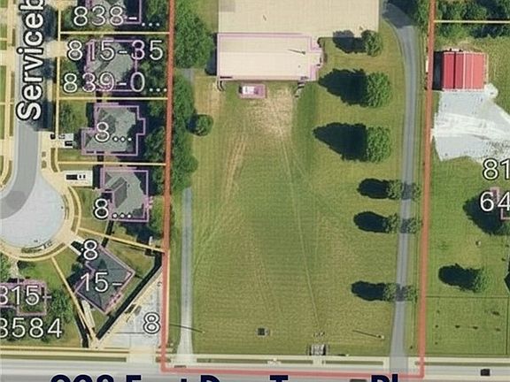 2nd image of 928 E Don Tyson Pkwy