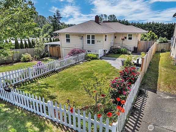 2nd image of 316 Avenue J