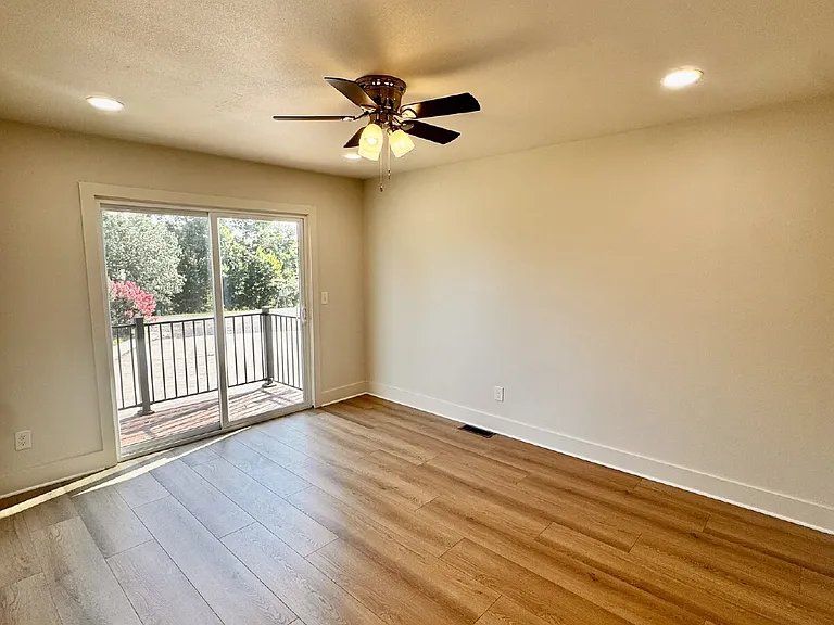 14911 Dutchmans Dr — Photo 11