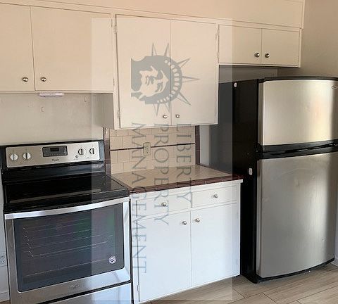 5th image of 1111 S Central Ave APT A