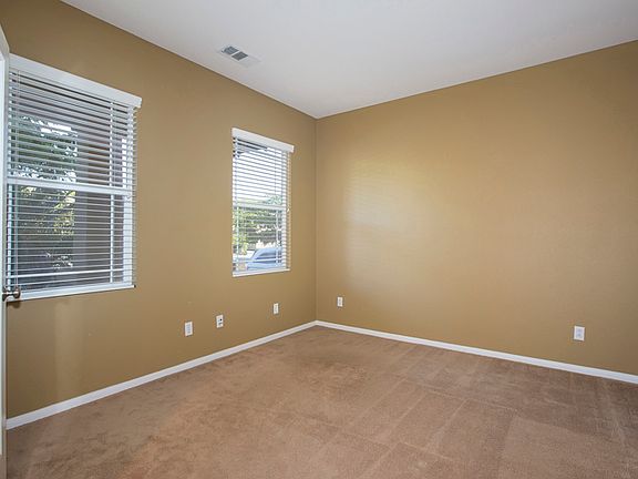 2nd image of 2508 Blue Oak Pl