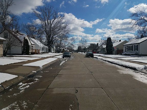 5th image of 28200 Oneil St