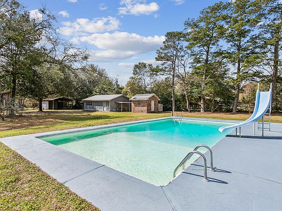 2nd image of 3146 Forrest Ave