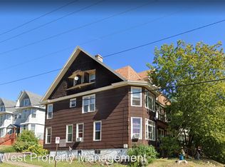 1901 E Superior St APT 2, Duluth, MN 55812