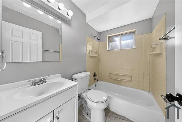 534 Alcove Ave — Photo 9