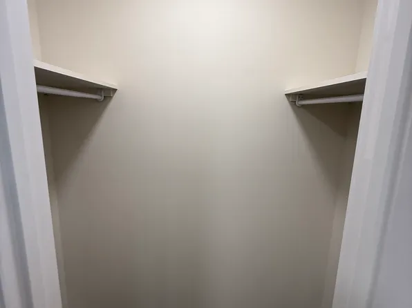 8259 29th Ave NW, Edmonton, AB T6K 3J9