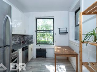 88 Clinton Ave APT 2R, Brooklyn, NY 11205