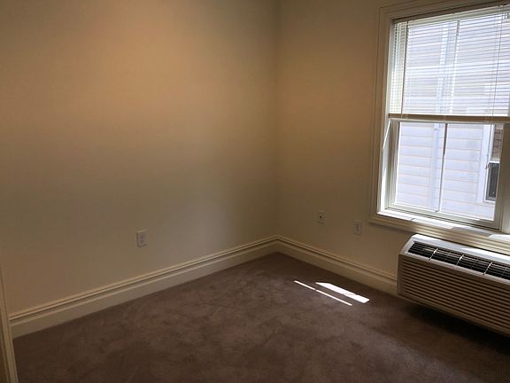 5th image of 191 Hamilton St Unit 402