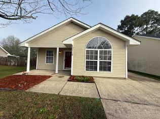 10718 E Bay Tree Dr, Gulfport, MS 39503