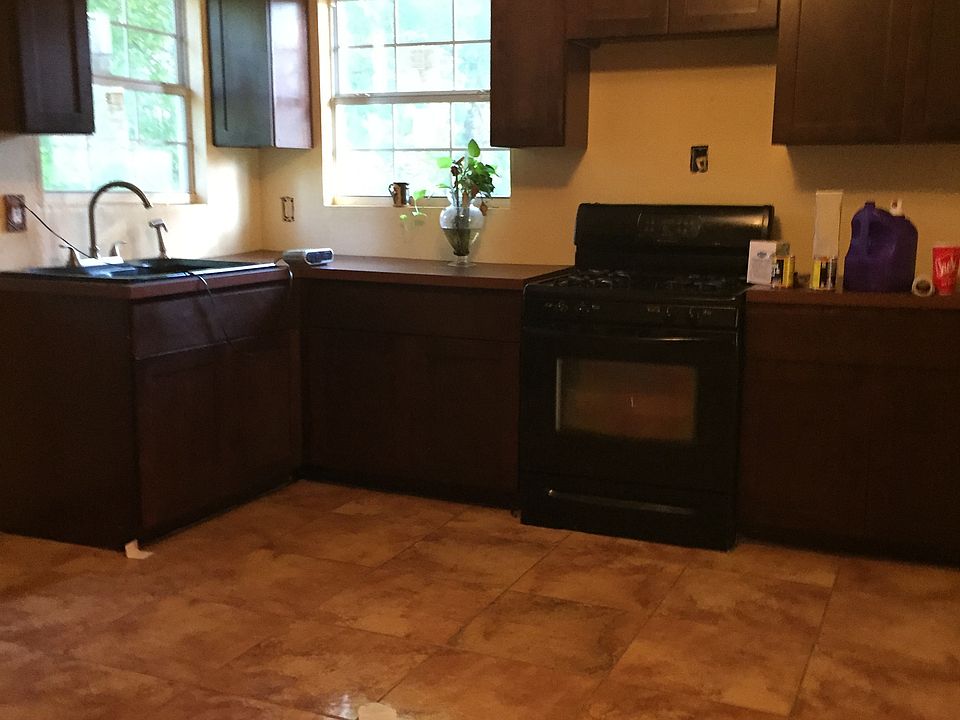 2nd image of 1326 Waweenoc Ave