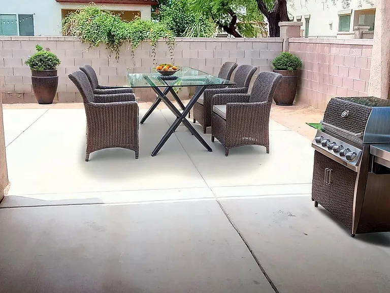 Large oversized outdoor living space ! Great for above ground pool !