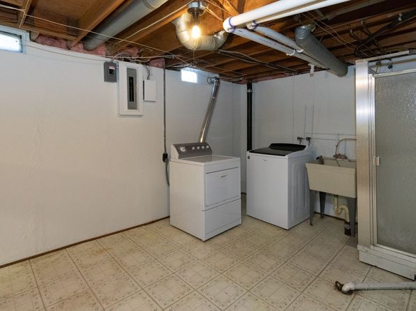 15865 Thunder Ridge Ct, Clinton Township, MI 48038