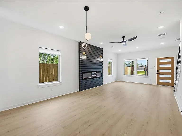 4916 Tronewood St #B — Photo 4