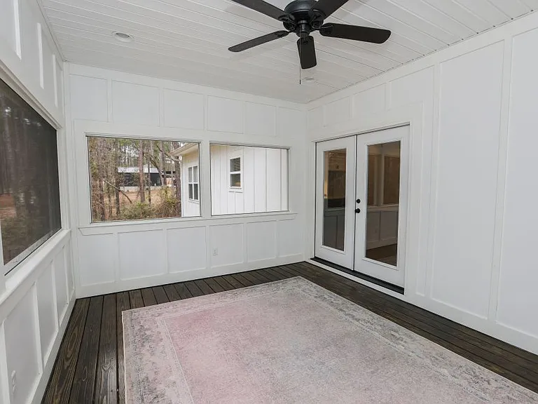 204 Blackberry Ln — Photo 37