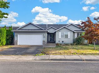 1319 Mount View Ln, Molalla, OR 97038