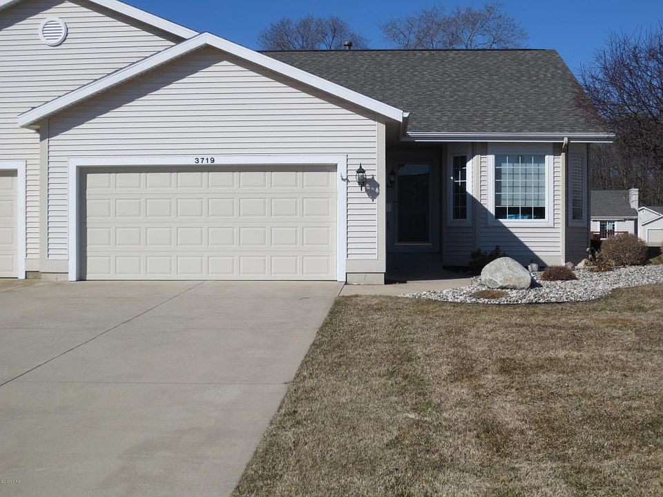 1st image of 3719 Fairway Dr