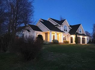 2 Sheffield Cres, Charlottetown, PE C1E2G8